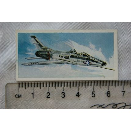 Lyons Tea card Wings of Speed No. 19 North American YF-100C Super Sabre, USA