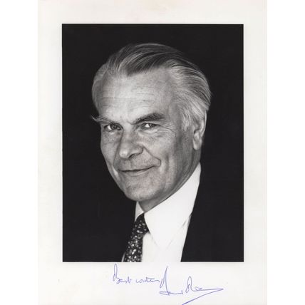 Michael Heseltine Conservative Party Large Hand Signed Photo