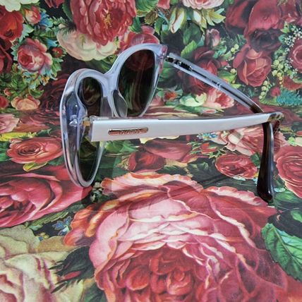 GUESS Women's Sunglasses White Cat Eye Frame GU7427 21C Mirror Lense 57-16-135mm