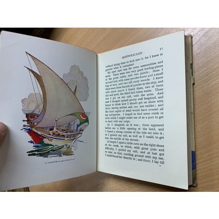 VINTAGE DANIEL DEFOE THE ADVENTURES OF ROBINSON CRUSOE ILLUSTRATED BOOK (P4) AA