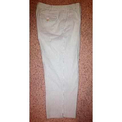 Liz Golf Finely Striped Green and White Women Shorts Size 10 Knee Length Comfort