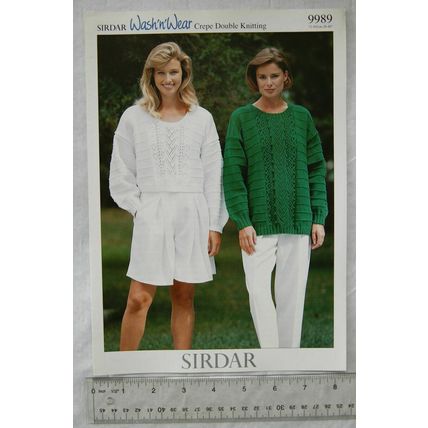 Vintage: Sirdar 9989 sweater, DK, 28-40 inch, 71-102 cm