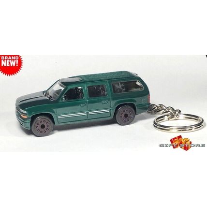 RARE KEYCHAIN GREEN CHEVY SUBURBAN CUSTOM Ltd. Ed. ❤️GREAT GIFT❤️