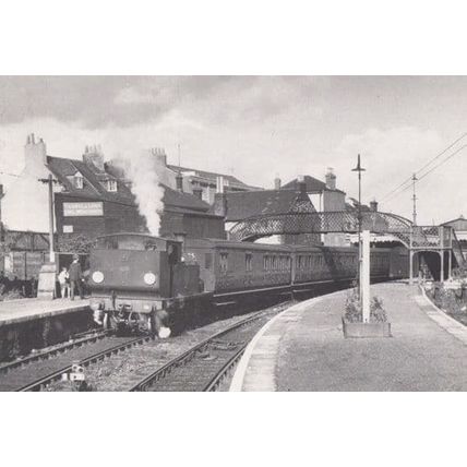 Engine 28 Ashey with Ryde Pier Head Train at Cowes Station 1965 Railway Postcard