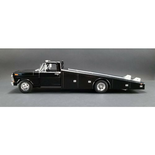 1/18 1970 Ford F-350 Ramp Truck black
