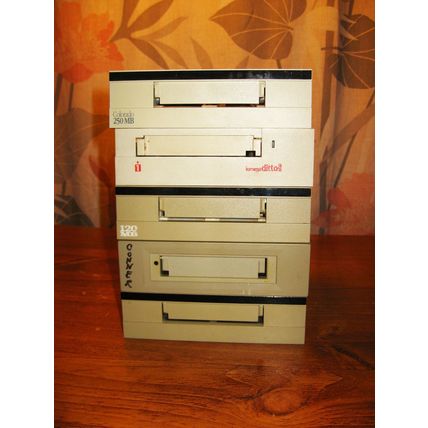 Older Internal Desktop Magnetic Tape Drives Not Tested Parts or Repair