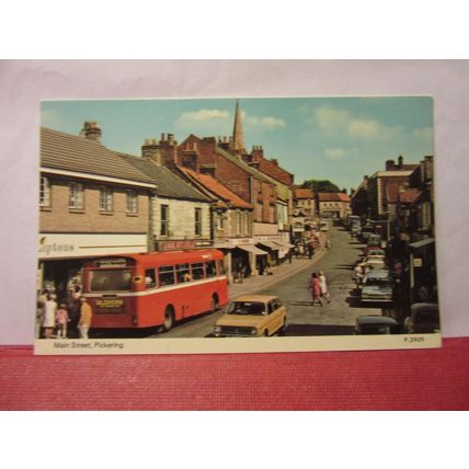 MAIN STREET, PICKERING, YORKSHIRE. unused postcard #