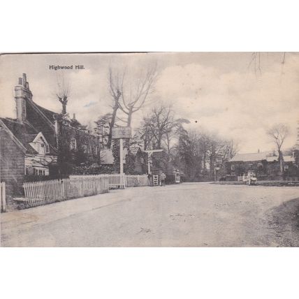B824 BARNET- HIGHWOOD HILL . PRINTED POSTCARD.