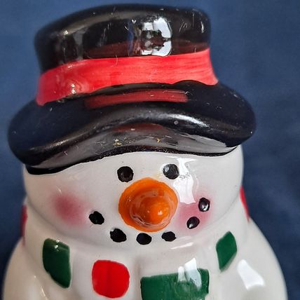 SANTA & SNOWMAN SALT & PEPPER SHAKERS Set Christmas Holiday Ceramic