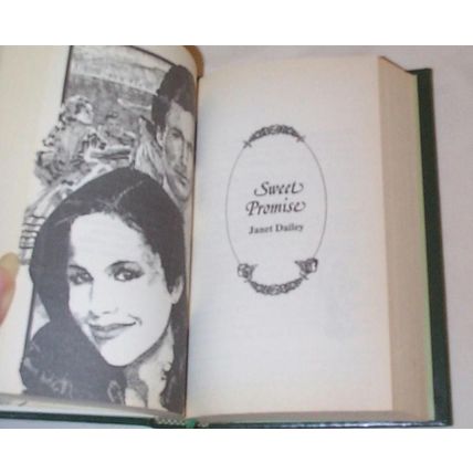 Romance Treasury - - 1987 - 3n1 Leatherette Hardcover - Clair, Dailey, Steele