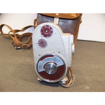 Bell & Howell 8MM 134 Video Camera w/ Leather Case Vintage Art Deco