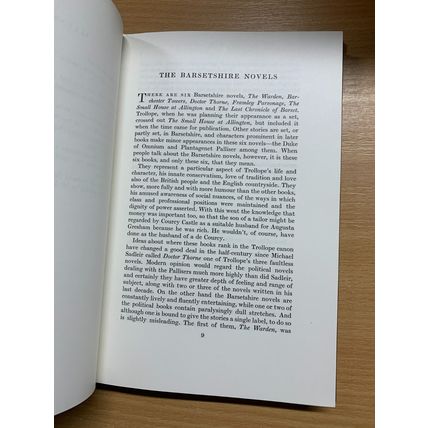 1976 FOLIO SOCIETY ANTHONY TROLLOPE "THE WARDEN" FICTION BOOK & SLIPCASE (P4)