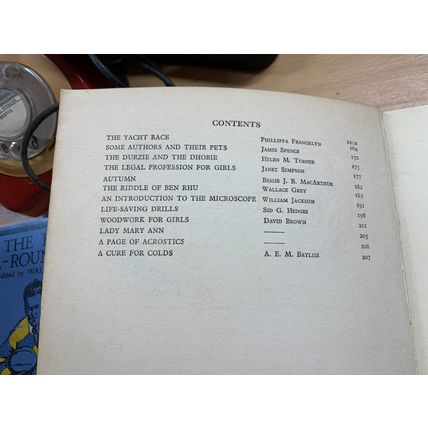 c1930 "COLLINS' SCHOOLGIRLS' ANNUAL" ILLUSTRATED LARGE HARDBACK BOOK (P5)