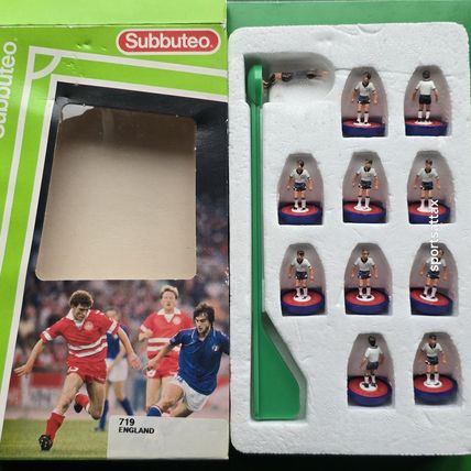 Subbuteo LW Team ENGLAND #719 Correct Label Box