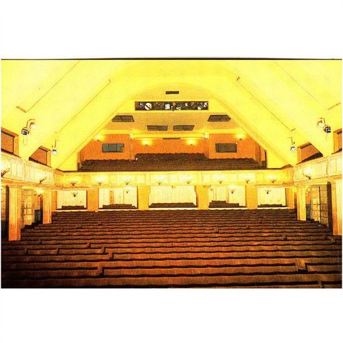 Colour Postcard - Auditorium Glyndebourne Opera House E Sussex