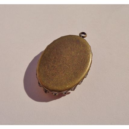 Vintage Candy Cane Cameo Pendant 30mm x 20mm Resin Brass Back Crafting