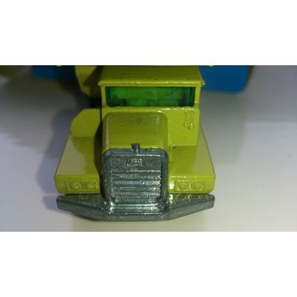 Matchbox No28 - Mack Dumper Truck -