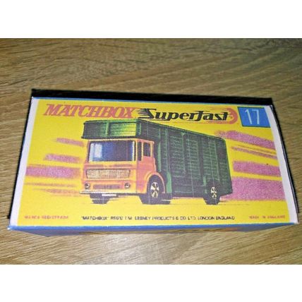 Matchbox - No17 HORSE BOX - PROMO Replica Box