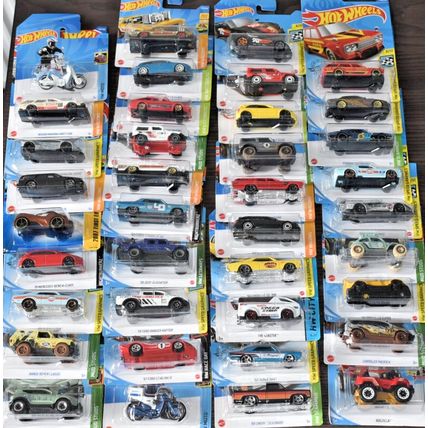 HOT WHEELS CARS - SELECT YOUR CARS - ONLY PAY ONE POSTAGE CHARGE
