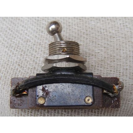 Toggle Switch SPDT 3A 250V 1950’s-1960’s Used. Vintage Guitar or Amplifier ?