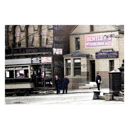 ptc9861 - Yorks - Tram No.22, Windhan Inn, Heckmondwick Market Place - print 6x4