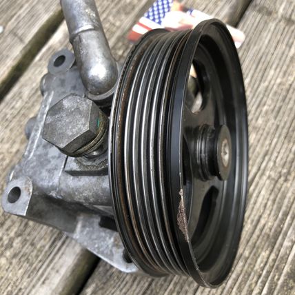 Land Rover LR077466 Power Steering Pump OEM LR2 13 14 15 2.0L 91k Miles On Donor