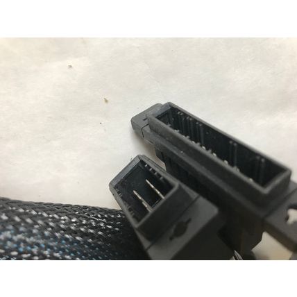 NEW FANUC ROBOTICS EE-4526-671-001 SERVO CABLE, 17 FEET CASCADE VALVE Y35119,SR