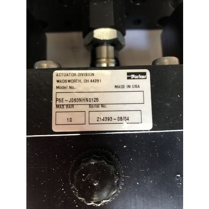 NEW PARKER P5E-J063NHN0125 PNEUMATIC SLIDE CYLINDER, 63 TMPUS14M 125.0,FL