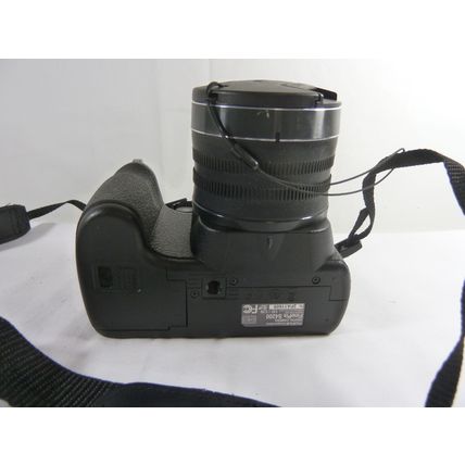 Fujifilm FinePix S4200 14.0MP 24X Zoom Digital Camera Black with 8gb SD Card*