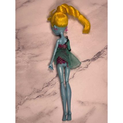 Monster High 13 Wishes Lagoona Blue Doll 2013 Yellow Hair Strapless Dress BBV48