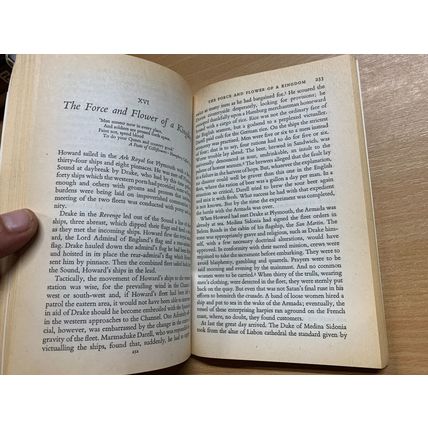 1976 "SIR FRANCIS DRAKE" BIOGRAPHY GEORGE MALCOLM THOMSON PAPERBACK BOOK (P3)