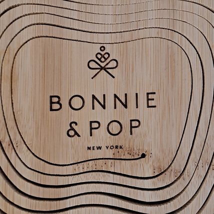 BONNIE & POP WOOD BOWL Wooden Collapsible Apple shaped Veggie Fruit Basket