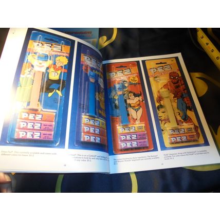PEZ COLLECTOR'S PRICE GUIDE MAGAZINES LOT! $25.00 Shipped! These are both in NM