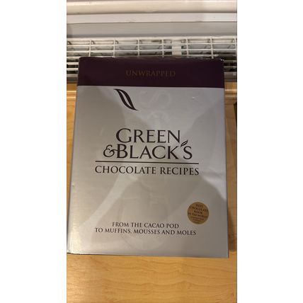 Easy cooking chocolate / Green & Black's chocolate recipes - two hardback books