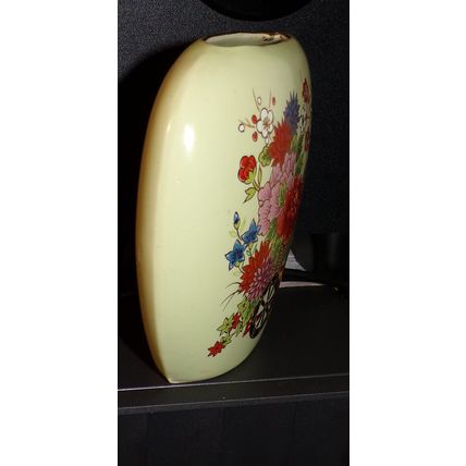 VINTAGE OVAL SHAPED JAPANESE LILAC COLOR FLOWER VASE