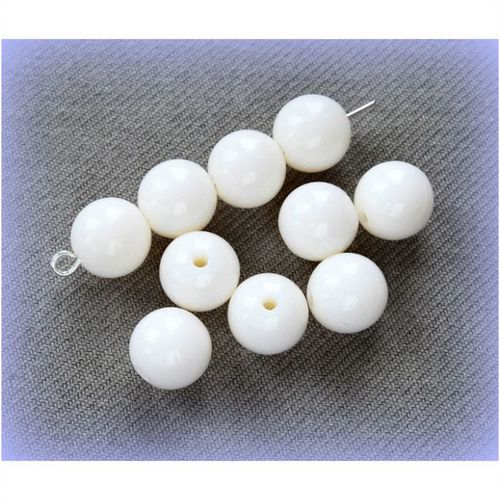 10 no. White Round 10 mm Beads Crafts Jewellery Making 2058