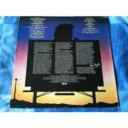 ELVIS PRESLEY - THE ULTIMATE PERFORMANCE 12" VINYL LP Album - 16 LIVE Tracks