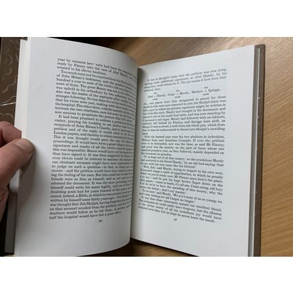 1976 FOLIO SOCIETY ANTHONY TROLLOPE "THE WARDEN" FICTION BOOK & SLIPCASE (P4)