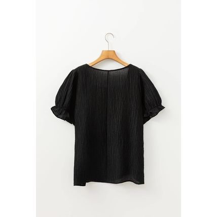 Black Floral Crochet Square Neck Ruffled Short Sleeve Flowy Plus Size Top