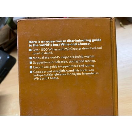 1991 "THE POCKET GUIDE TO WINE & CHEESE" BARBARA ENSRUD HARDBACK BOOK (P4)