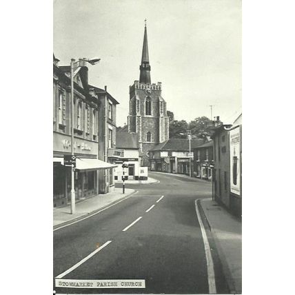 Suffolk STOWMARKET Parish Church Postcard