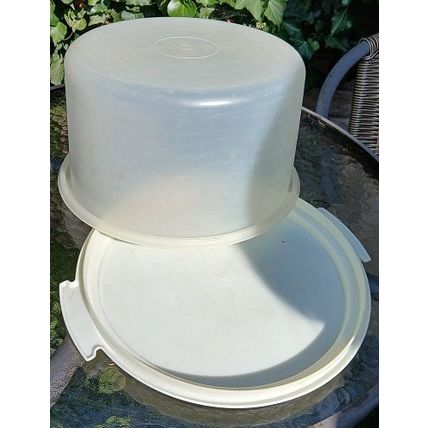Tupperware Tall Cake Dome Store & Serve Base, vintage