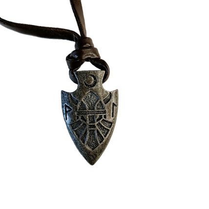 Pendant Viking Arrow Head 3.8cm x 2.2cm on a 35cm Set On Fuax Leather Thong
