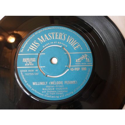 7" 1959.MALCOLM VAUGHAN. WAIT FOR ME,HMV 45P0P 590, WILLINGLY.NEAR MINT