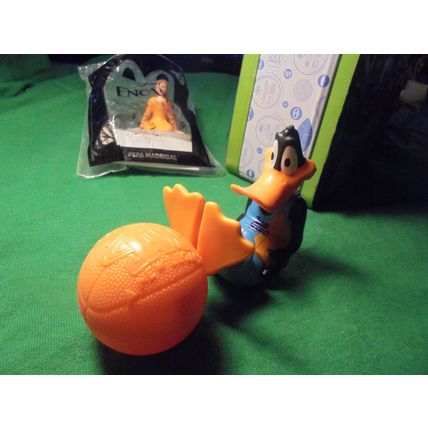 PJMASKS Metal Lunchbox & TWO FREE TOYS! $14.00 Shipped! This Lunch Box is in...