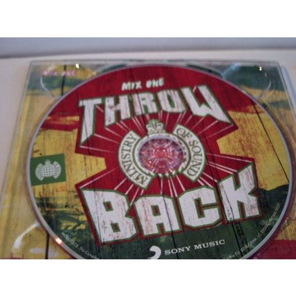VAR/ART - THROWBACK REGGAE DANCEHALL(M.O.S) - CD ALBUM 2018 - 3 DISC
