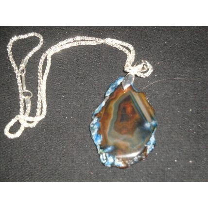 Beautiful reversible freeform banded agate pendant on silver plate necklace