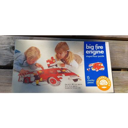 Big Fire Engine Shape Floor Puzzle 15 Chunky Pieces Orchard Toys 1986 (FP05)