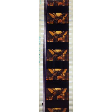 Gremlins. pk HCH - A 014n . 1 strip of 5 film cells - 35mm