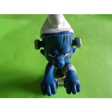 Frankenstein Smurf with label